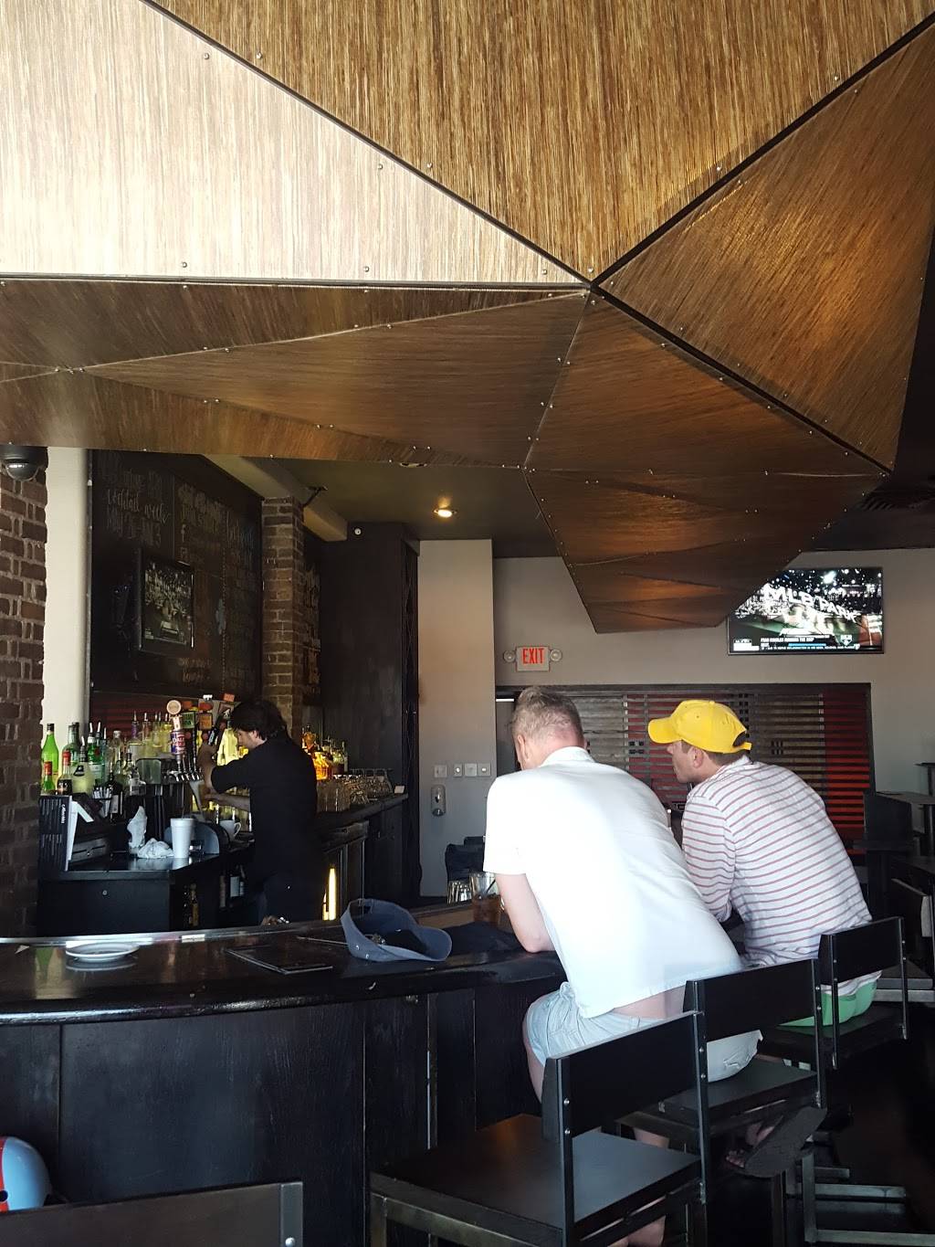 Nob Hill Bar + Grill | night club | 3128 Central Ave SE, Albuquerque, NM 87106, USA | 5052664455 OR +1 505-266-4455