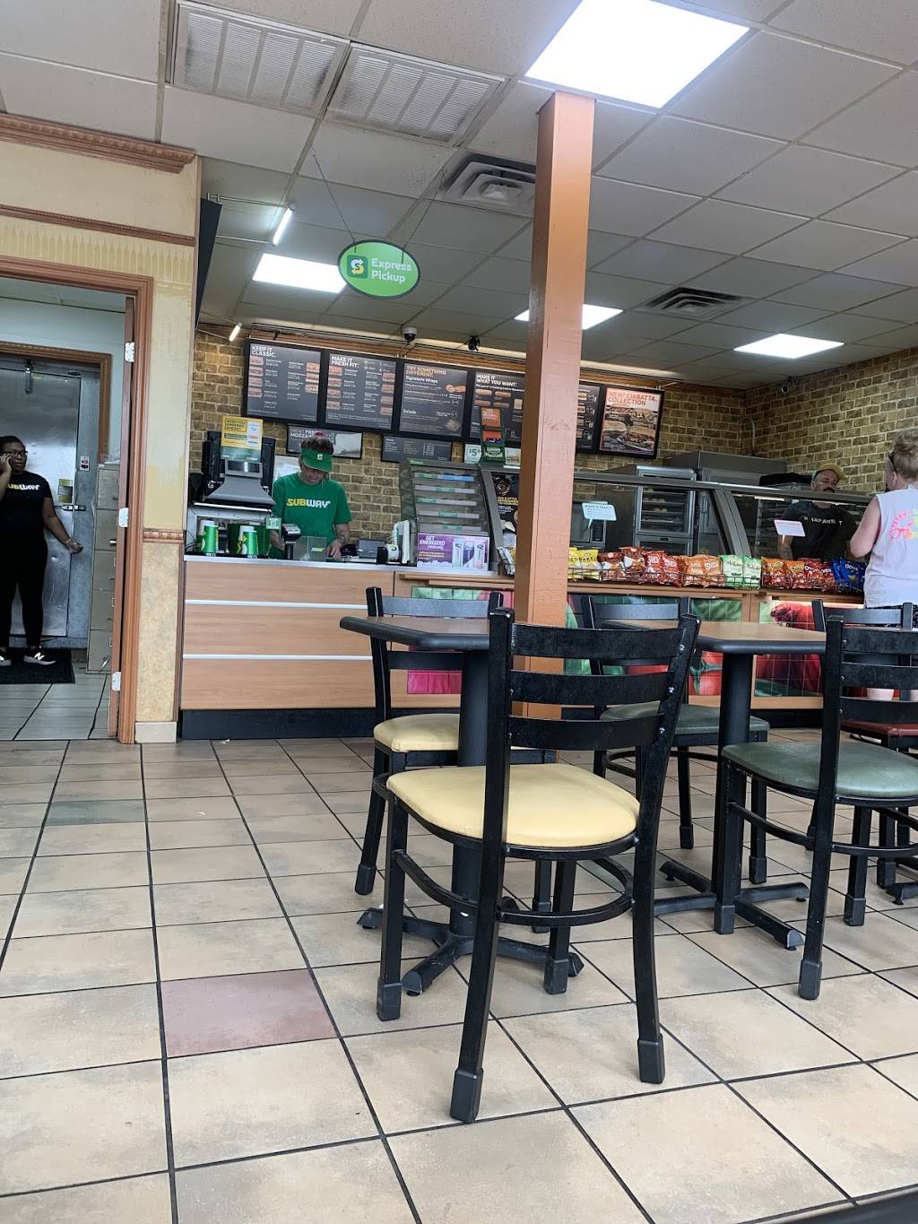 Subway Restaurants | restaurant | 2420 Gallatin Ave, Nashville, TN 37206, USA | 6152629387 OR +1 615-262-9387