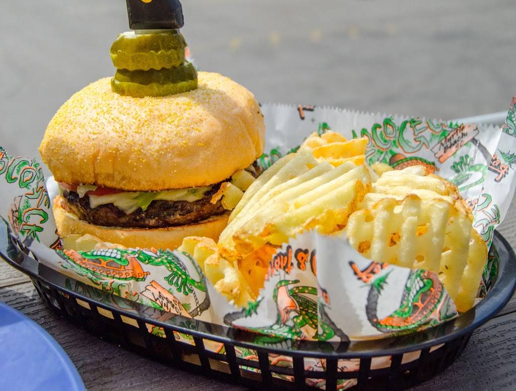 Loco Gecko | restaurant | 2913 South Ocean Boulevard, Myrtle Beach, SC 29577, USA | 8432824155 OR +1 843-282-4155