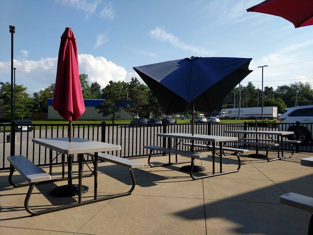 Dairy Queen Grill & Chill | restaurant | 3645 Fishcreek Rd, Stow, OH 44224, USA | 3306783025 OR +1 330-678-3025