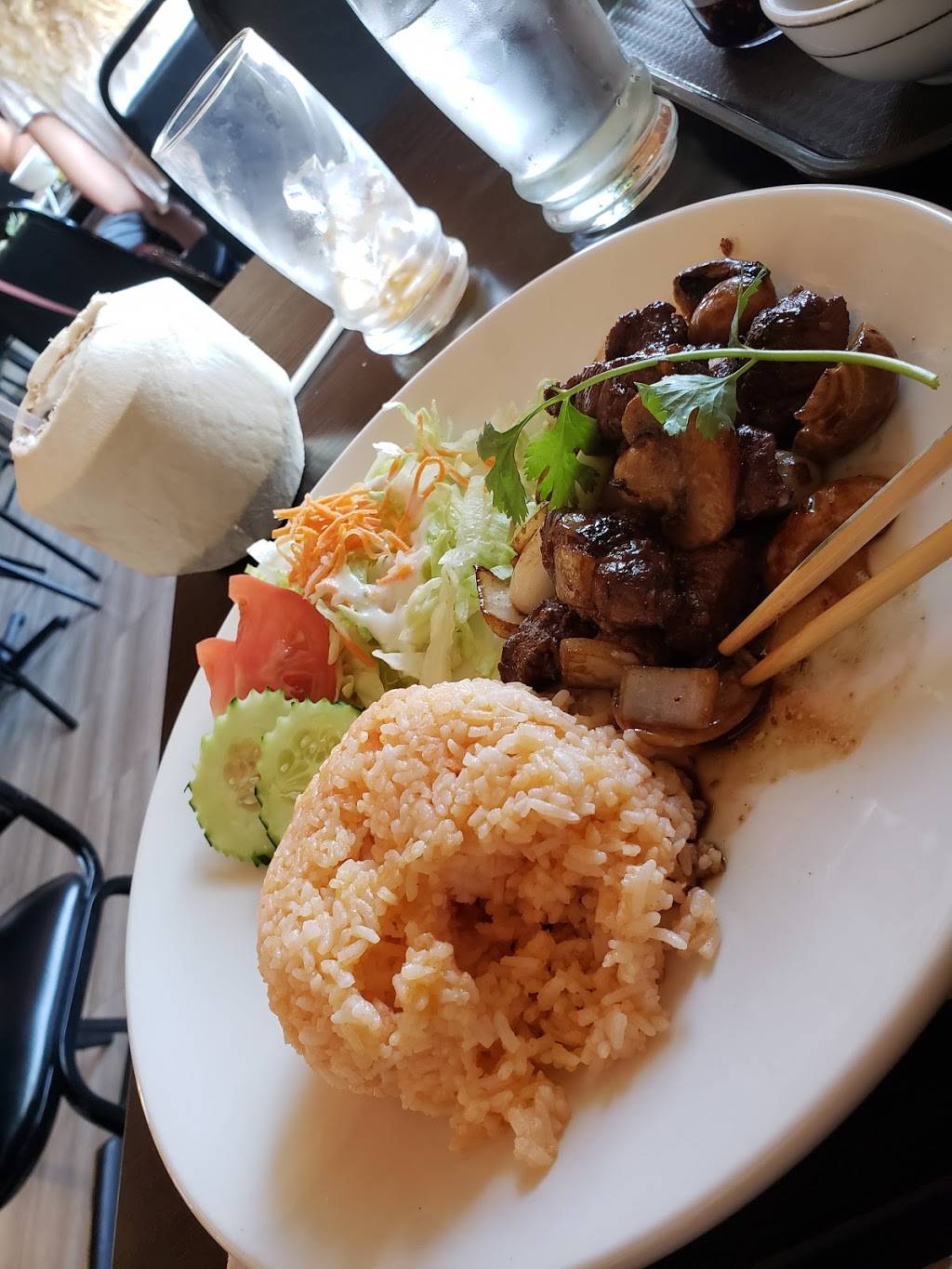 Pho Gia Long | restaurant | 211 W Katella Ave, Orange, CA 92867, USA | 7146027665 OR +1 714-602-7665