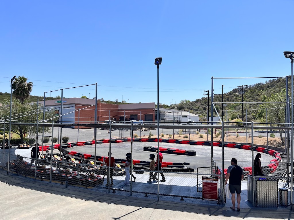 MB2 Entertainment | restaurant | 21516 Golden Triangle Rd, Santa Clarita, CA 91350, USA | 6617533413 OR +1 661-753-3413