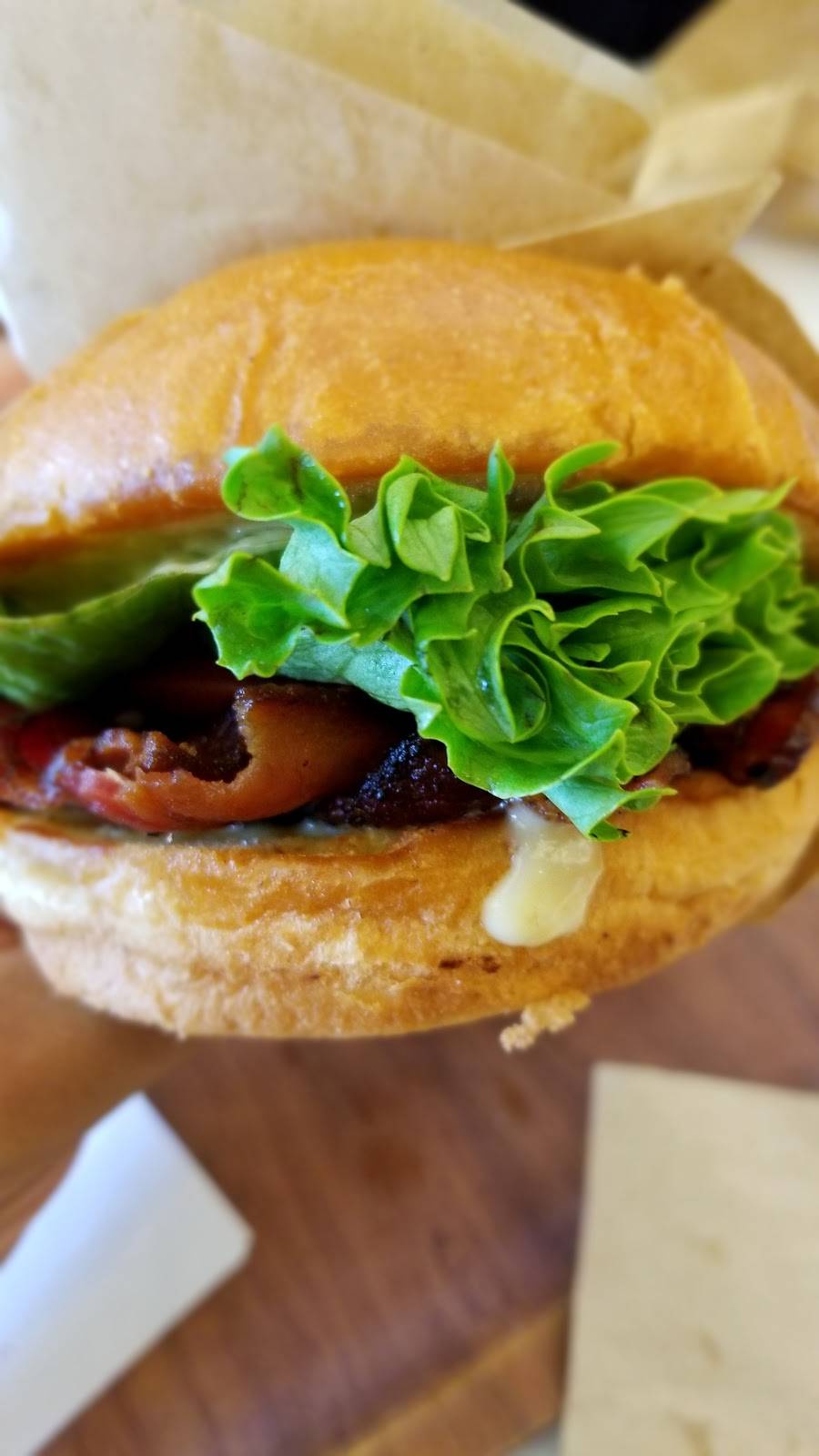 Larkburger Centennial | restaurant | 7530 S University Blvd #100, Centennial, CO 80122, USA | 7202570745 OR +1 720-257-0745