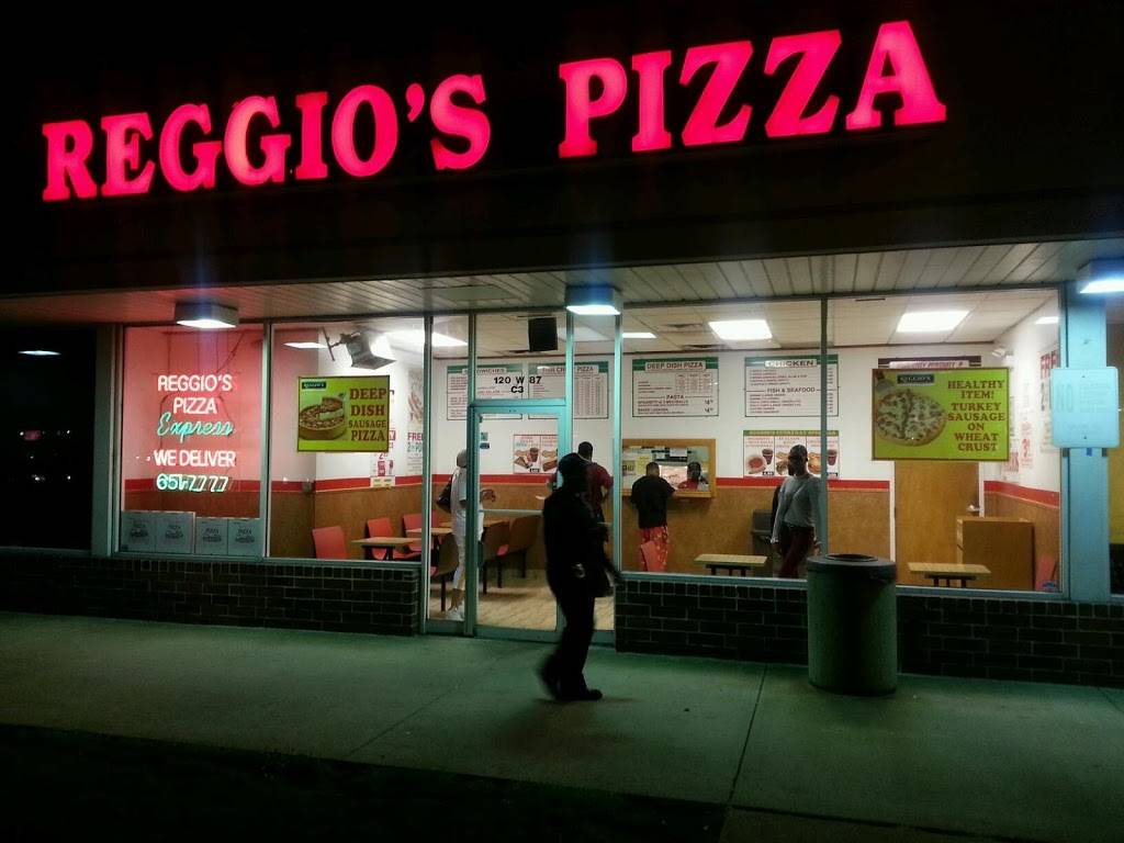 Reggios Pizza | restaurant | 120 W 87th St # C3, Chicago, IL 60620, USA | 7736517777 OR +1 773-651-7777