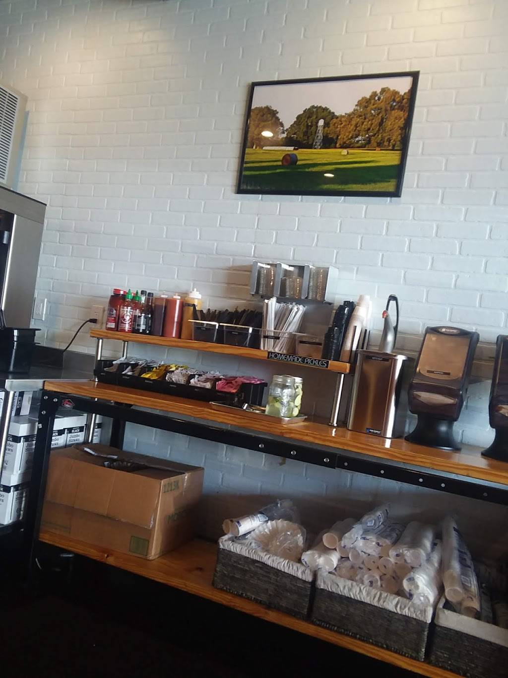 The Sear Shack | restaurant | 6518 Goodman Rd #108, Olive Branch, MS 38654, USA | 6624084932 OR +1 662-408-4932