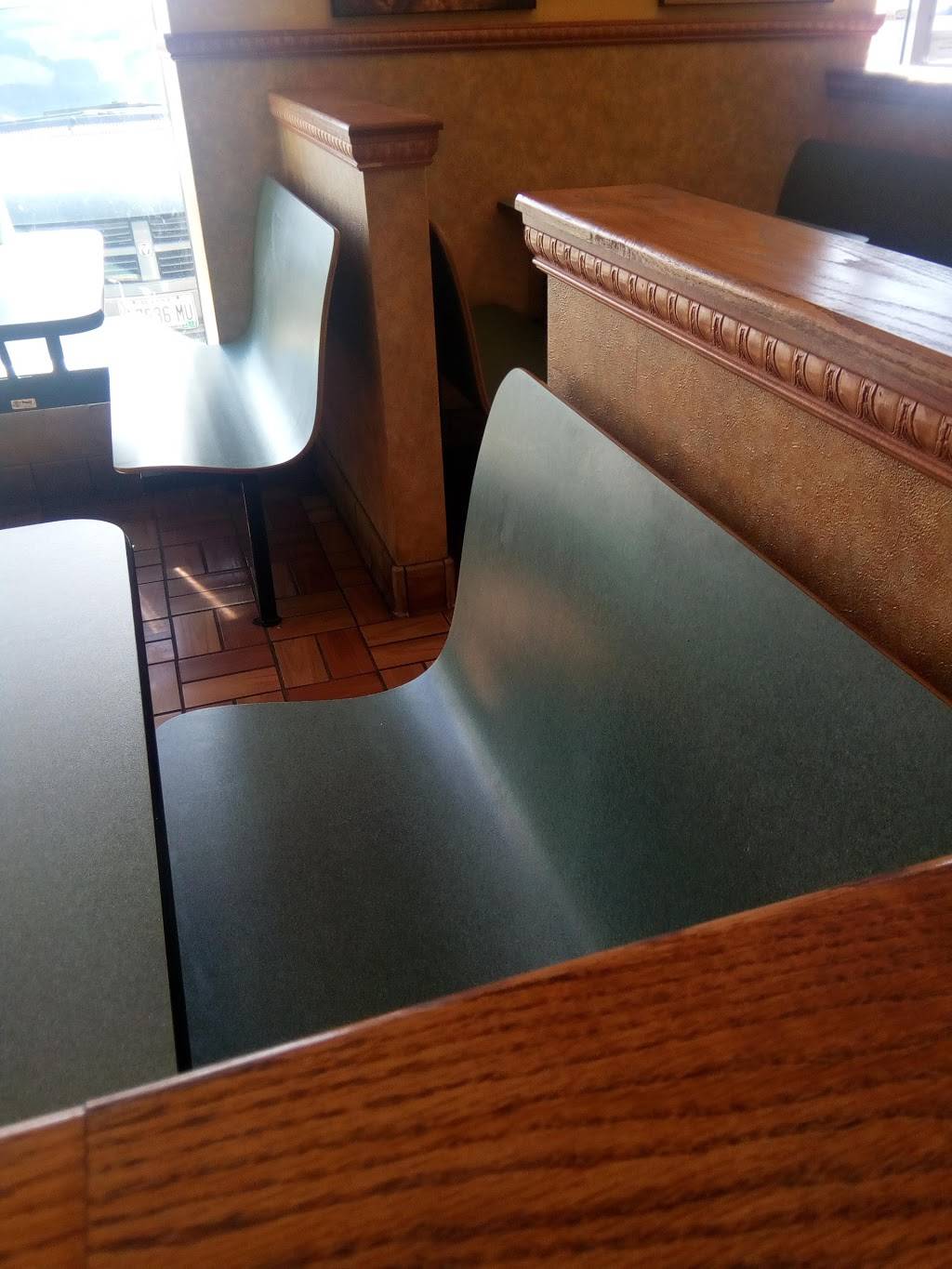 Subway | restaurant | 6 Allen Ave, Portland, ME 04103, USA | 2077970172 OR +1 207-797-0172