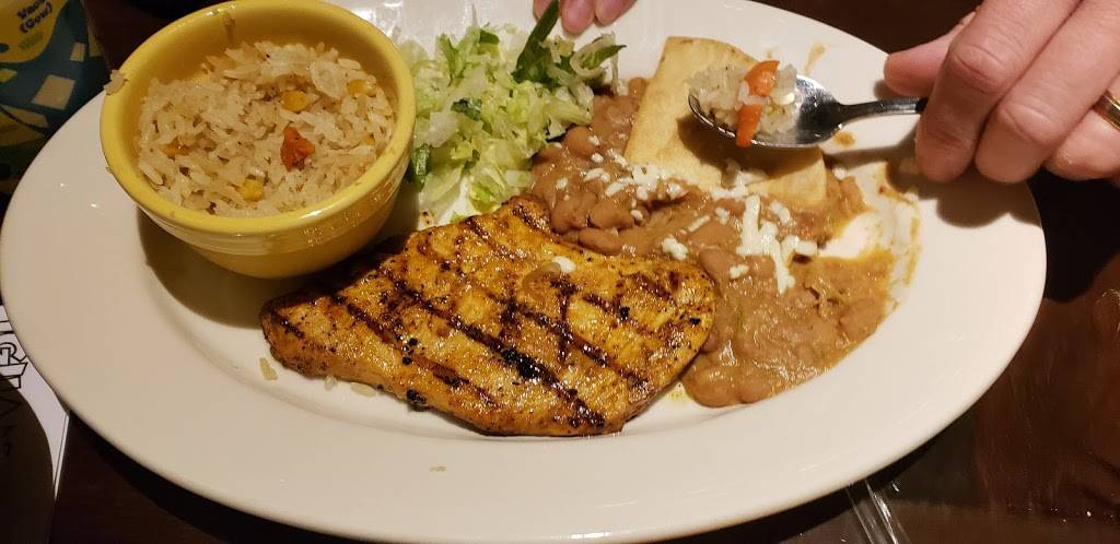 Iguana Wana Mexican Grill & Tequila Bar | restaurant | 9080 76th St, Pleasant Prairie, WI 53158, USA | 2626945400 OR +1 262-694-5400