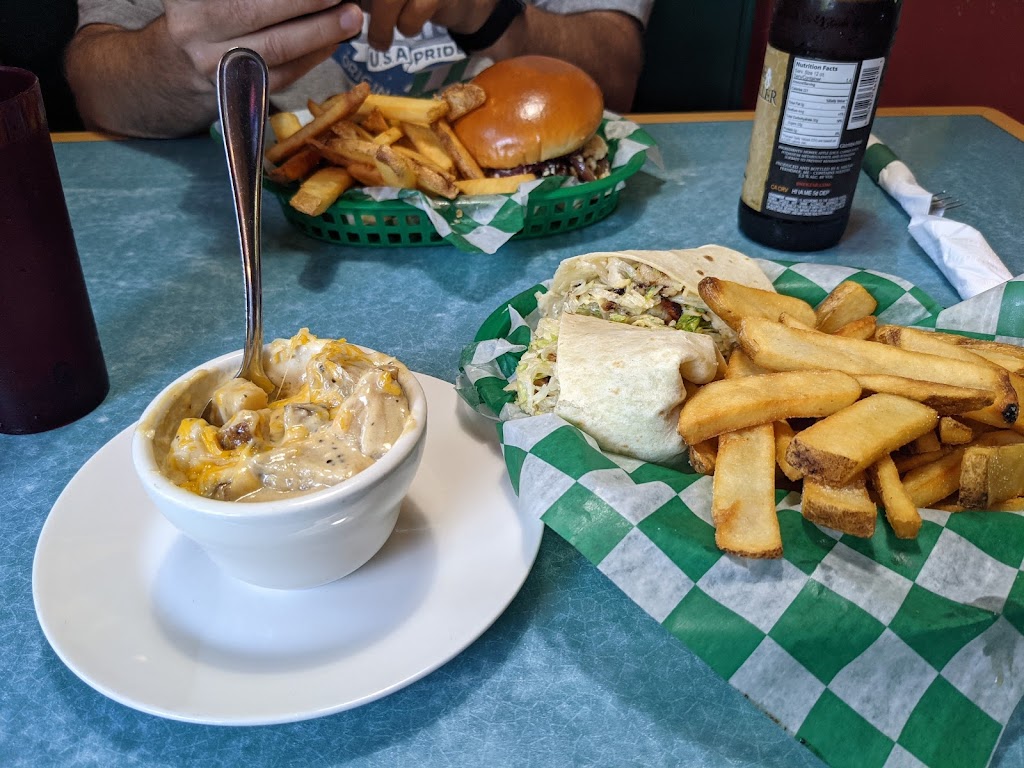 Pickles | restaurant | 11204 W Lakeshore Dr, Brimley, MI 49715, USA | 9062487000 OR +1 906-248-7000