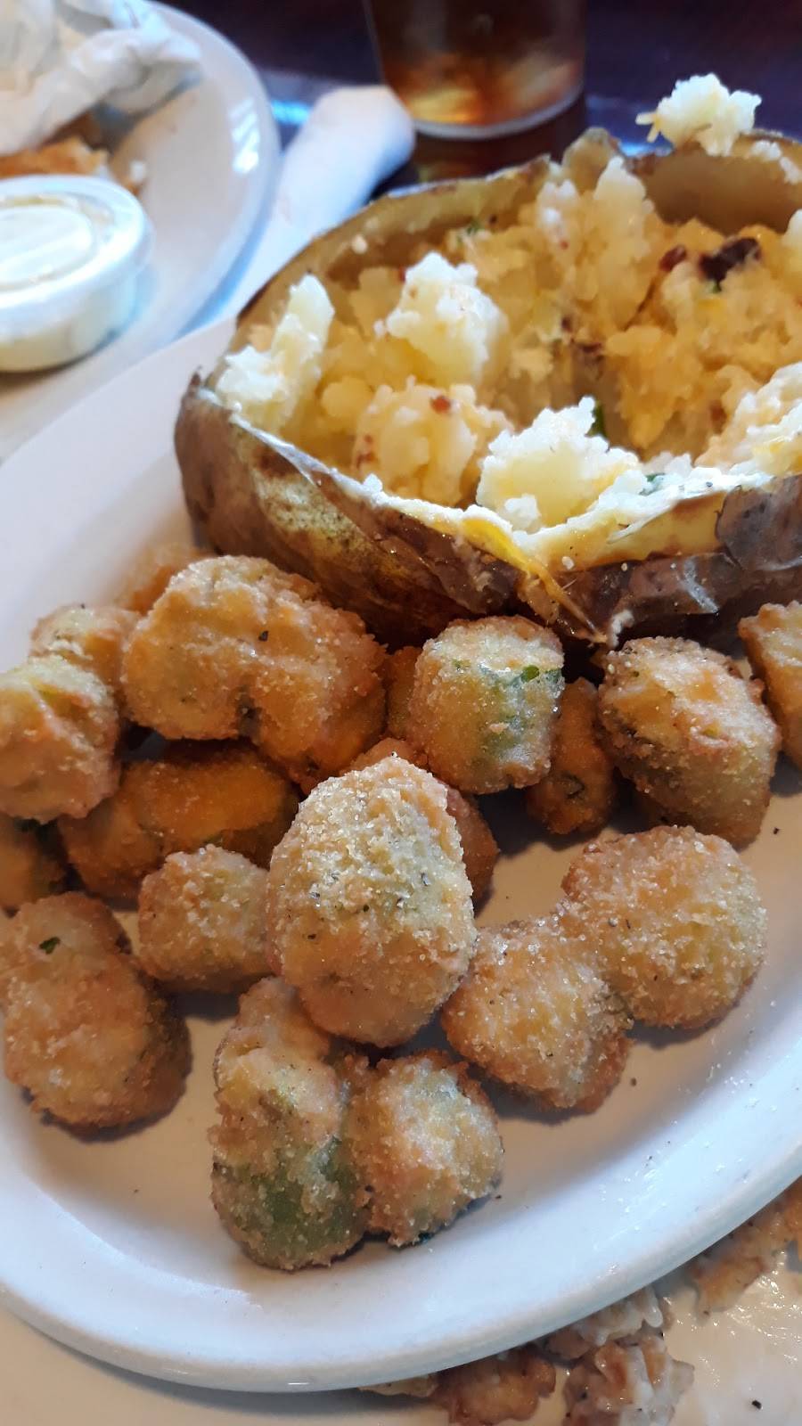 Pickles: Americas Grill | restaurant | 2713 N Service Rd, Moore, OK 73160, USA | 4057900009 OR +1 405-790-0009