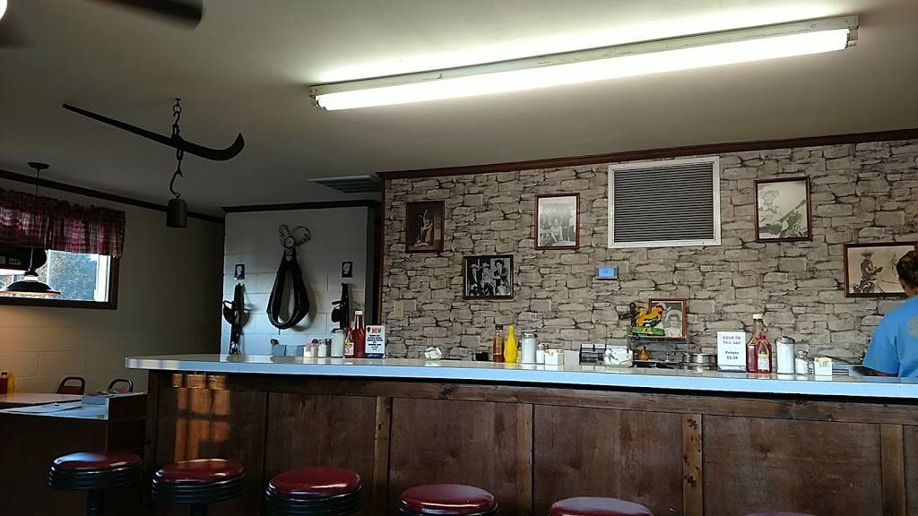 Forks Country Restaurant | restaurant | 1619 Forest Rd, Bedford, VA 24523, USA | 5405869041 OR +1 540-586-9041