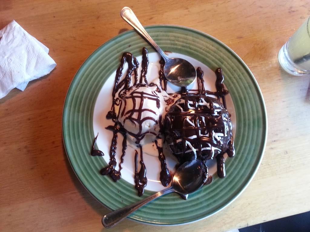 Applebees Grill + Bar | restaurant | 12103 Collegiate Way, Orlando, FL 32817, USA | 4072822055 OR +1 407-282-2055