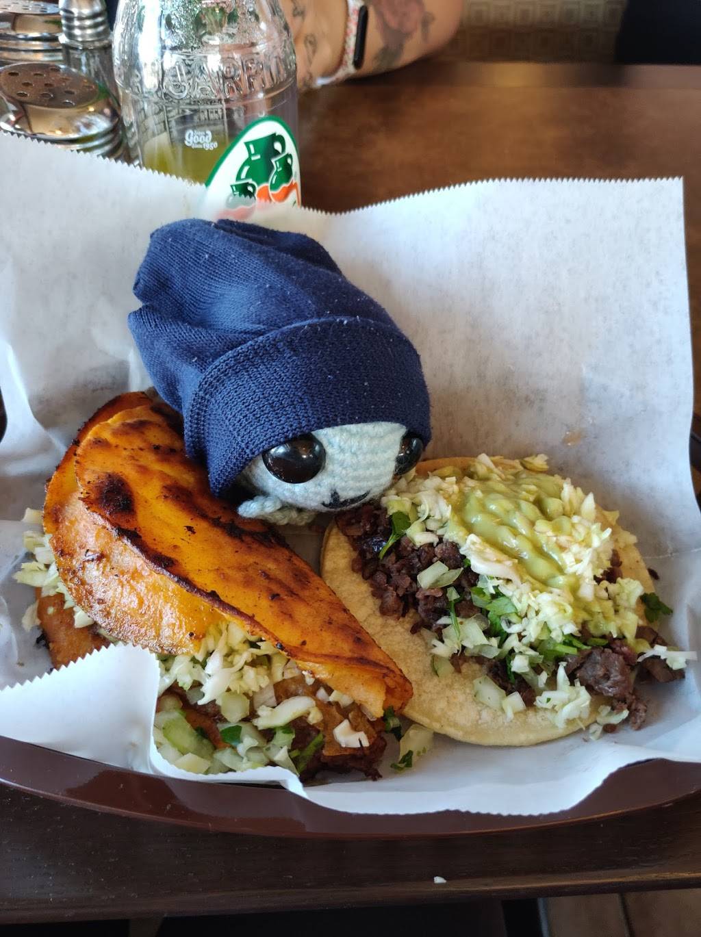 Los Arcos Birrieria y Taco Shop | restaurant | 2201 S Maryland Pkwy, Las Vegas, NV 89104, USA | 7025866020 OR +1 702-586-6020