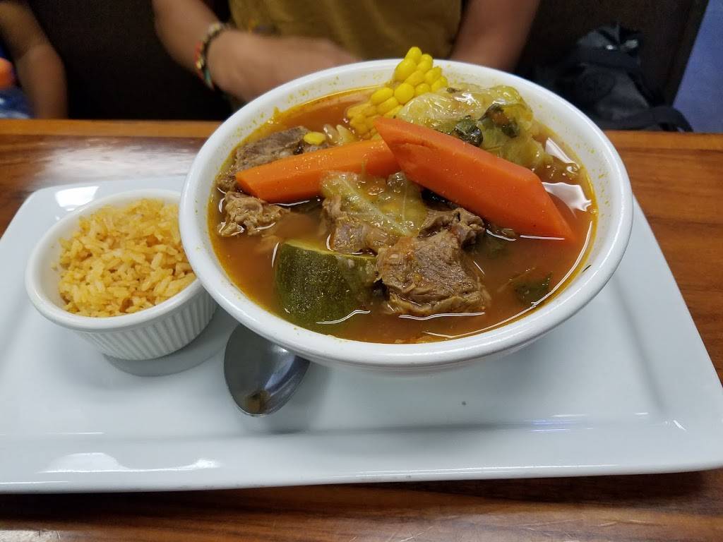 Marthas Mexican Food | restaurant | 41435 Rd 128, Orosi, CA 93647, USA | 5595286032 OR +1 559-528-6032