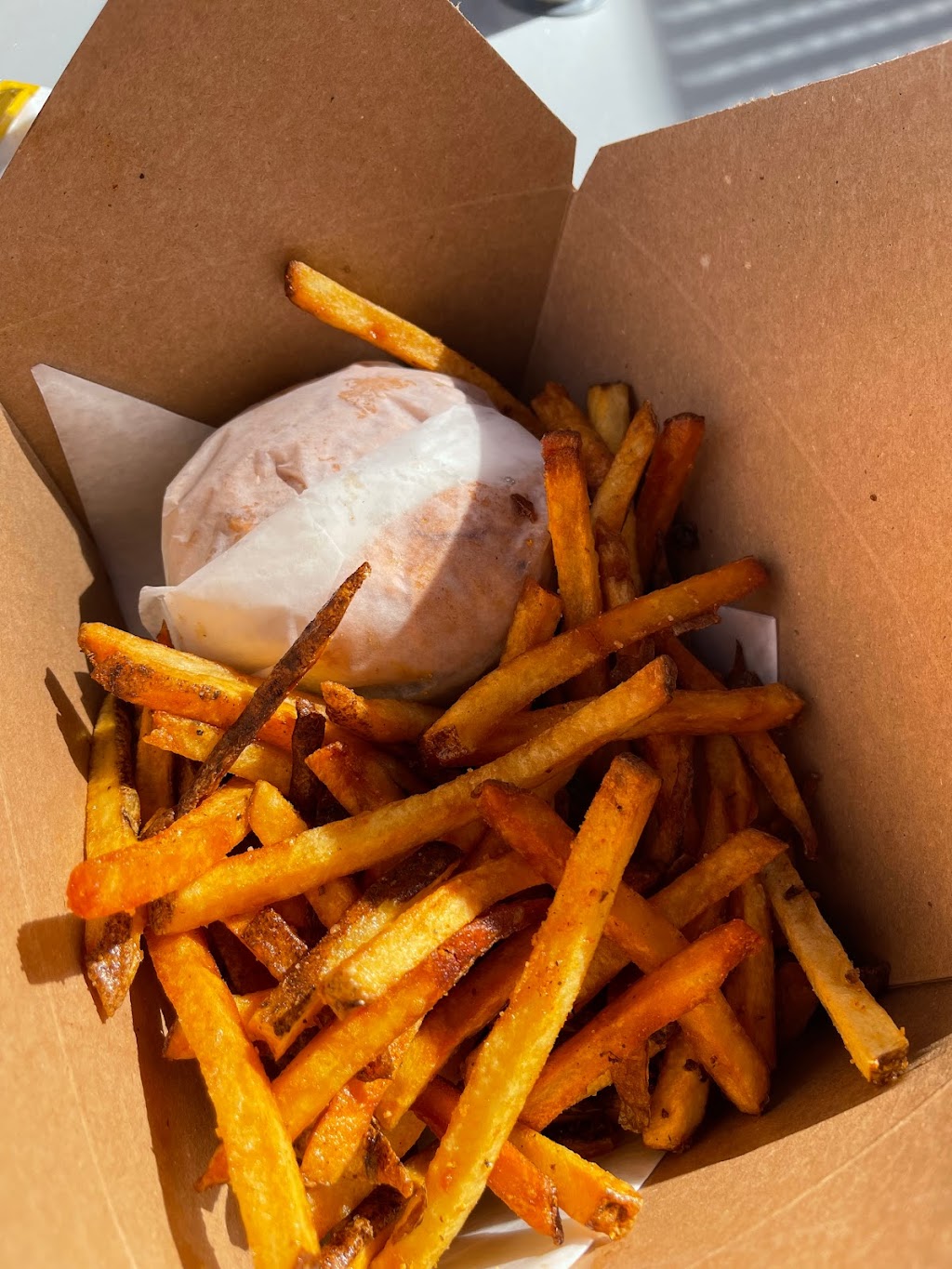 Bread and Burger | restaurant | 100 W Bay St Ste 103, Jacksonville, FL 32202, USA | 9048626992 OR +1 904-862-6992