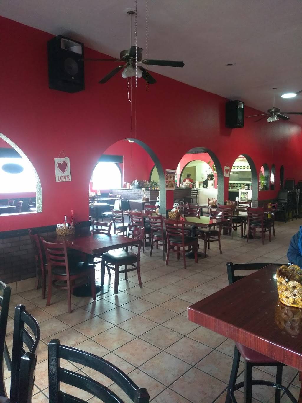 La Perla del Pacifico Oakland | restaurant | 4149 Foothill Blvd, Oakland, CA 94601, USA | 5102616671 OR +1 510-261-6671