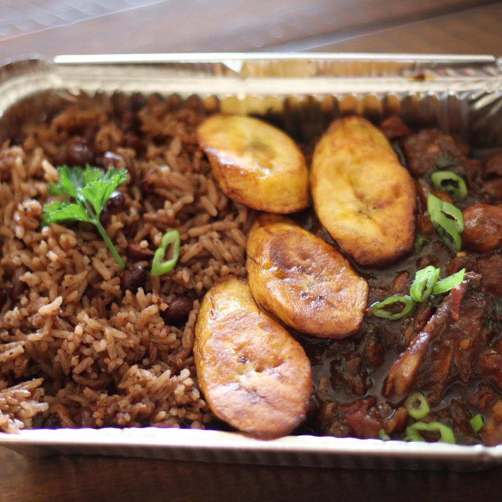 Gregskitchen19 | restaurant | 1818 Bankstown Way, Perris, CA 92571, USA | 9513674831 OR +1 951-367-4831