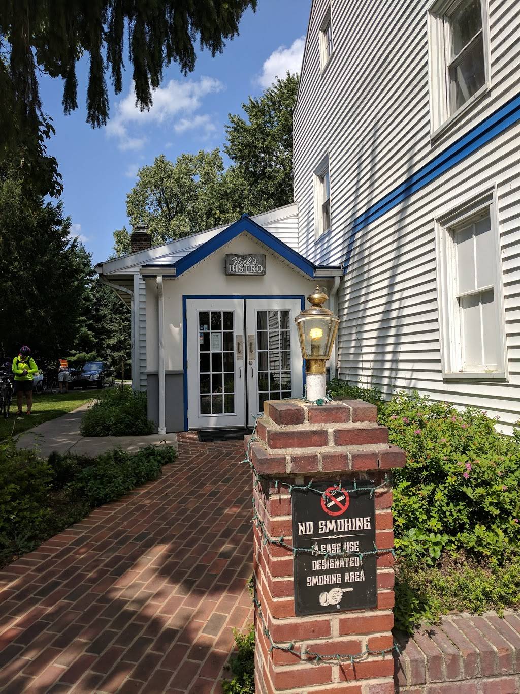 Nicks Bistro | restaurant | 324 W Market St, Marietta, PA 17547, USA | 7176041137 OR +1 717-604-1137