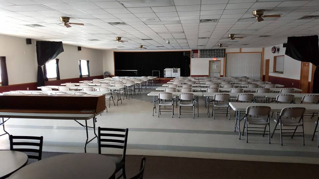 Monticello Eagles Club | restaurant | 102 Lindner Ct, Monticello, IA 52310, USA | 3194657075 OR +1 319-465-7075