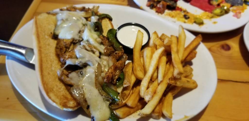 Cadillac Ranch | restaurant | 1060 Settlers Ridge Center Dr, Pittsburgh, PA 15205, USA | 4127880777 OR +1 412-788-0777