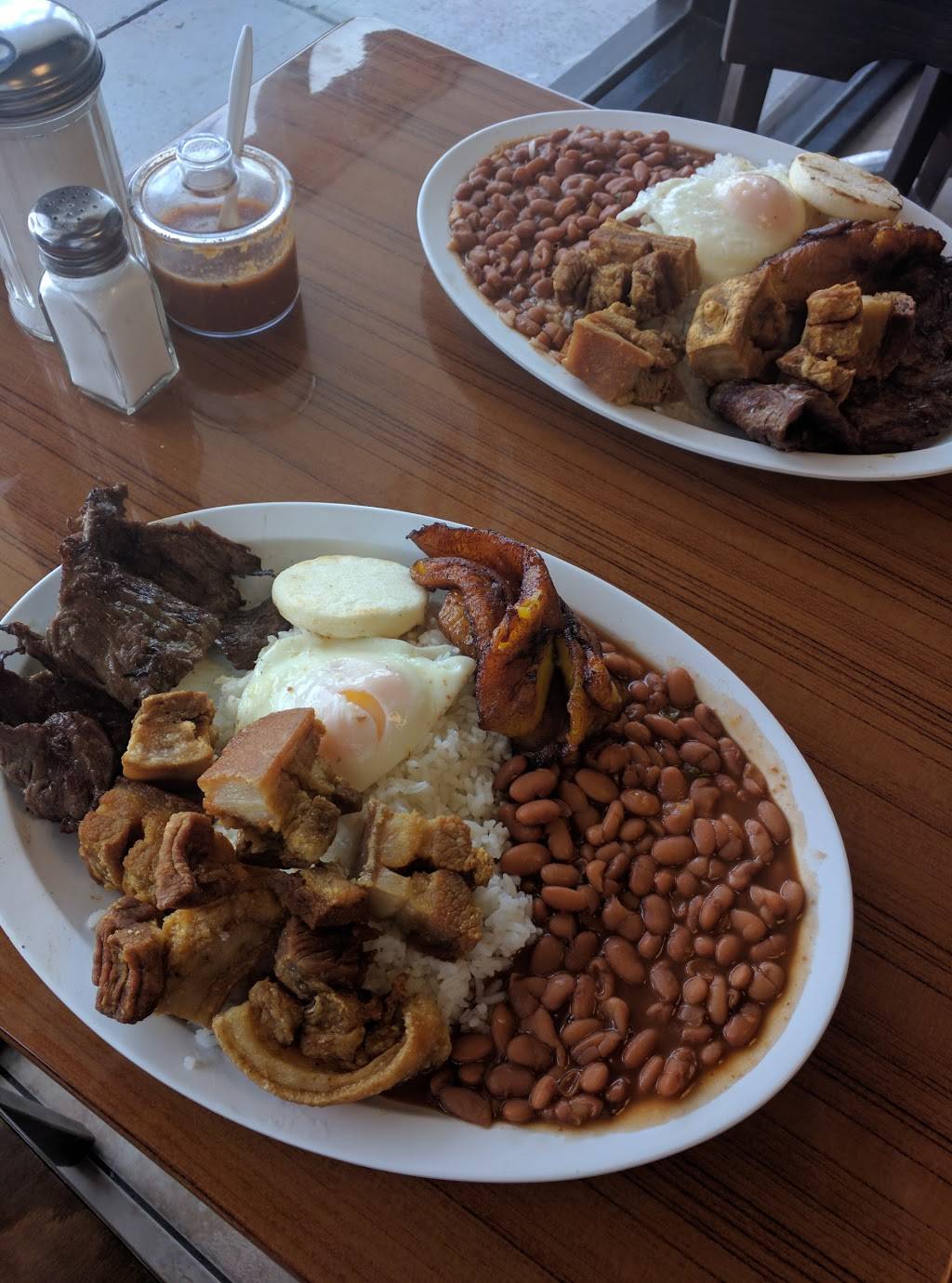 Mi Casita Bakery & Restaurant | bakery | 8280 Pines Blvd, Pembroke Pines, FL 33024, USA | 9544474753 OR +1 954-447-4753