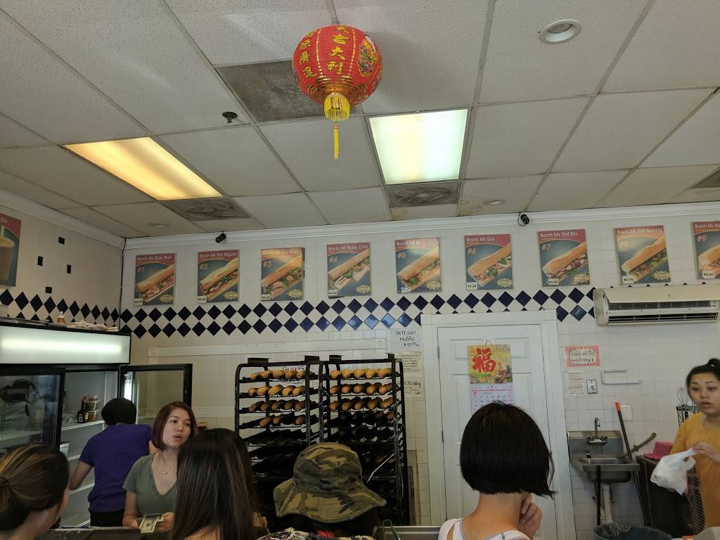 Banh Mi So 1 | meal takeaway | 6799 Wilson Blvd, Falls Church, VA 22044, USA | 7035341950 OR +1 703-534-1950