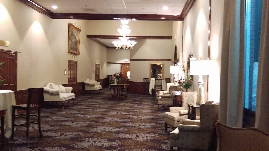 Colonial Hotel | restaurant | 625 Betty Spring Rd, Gardner, MA 01440, USA | 9786302500 OR +1 978-630-2500