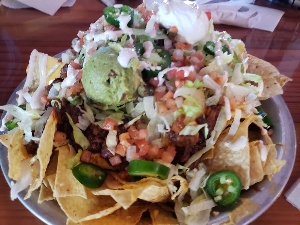 Hooters | restaurant | 4230 Byrd Dr, Loveland, CO 80538, USA | 9706674668 OR +1 970-667-4668