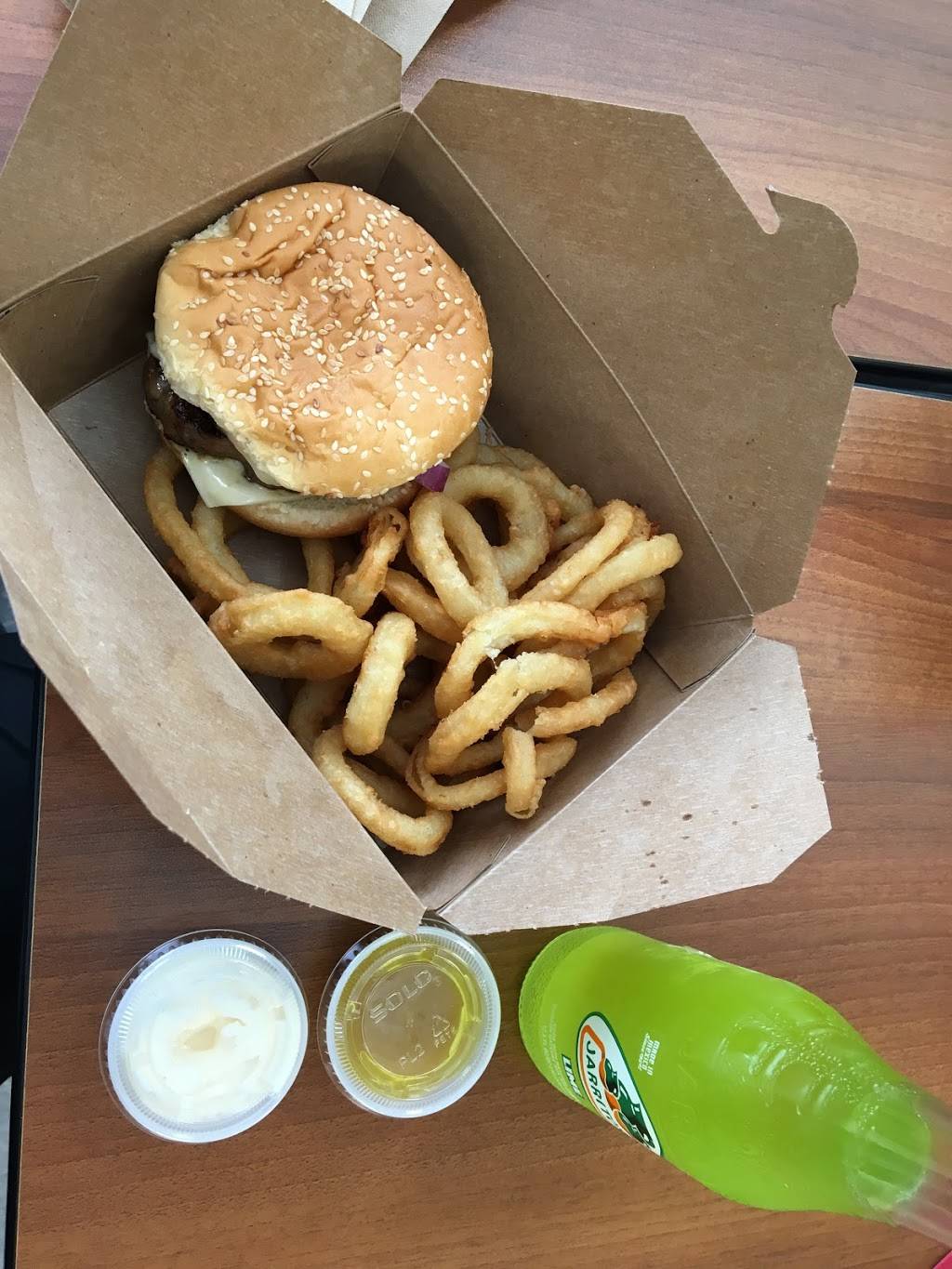 Valley Market Café | restaurant | 3300 Steeles Ave, Markham, ON L3R 1G9, Canada | 8773796724 OR +1 877-379-6724