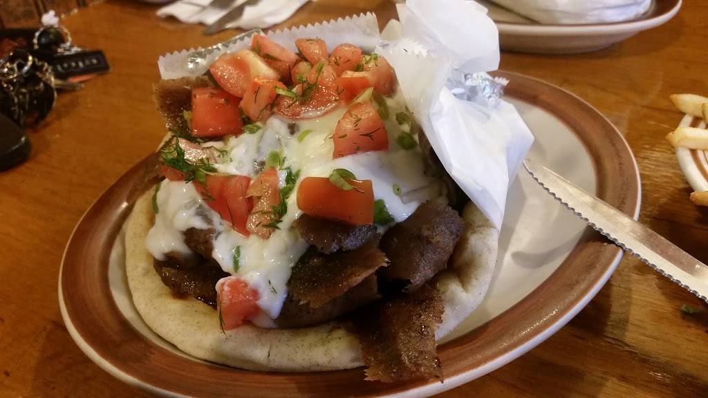 Tabys Burger House | restaurant | 28 Audrey Ave, Oyster Bay, NY 11771, USA | 5166247781 OR +1 516-624-7781