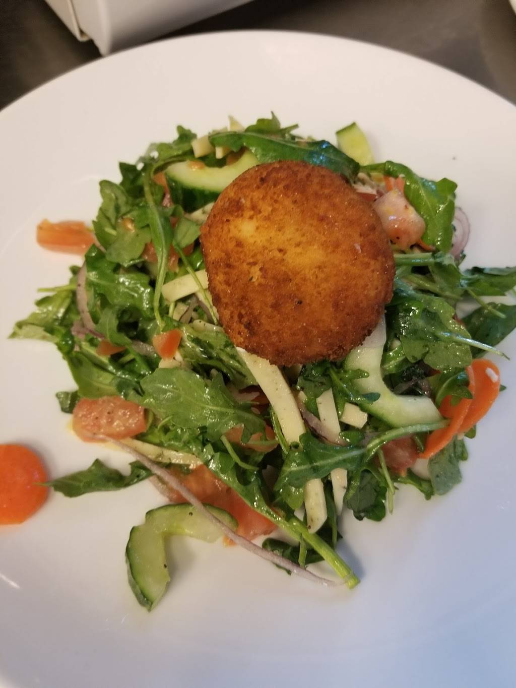 West On Centre | restaurant | 1732 Centre St, West Roxbury, MA 02132, USA | 6173234199 OR +1 617-323-4199