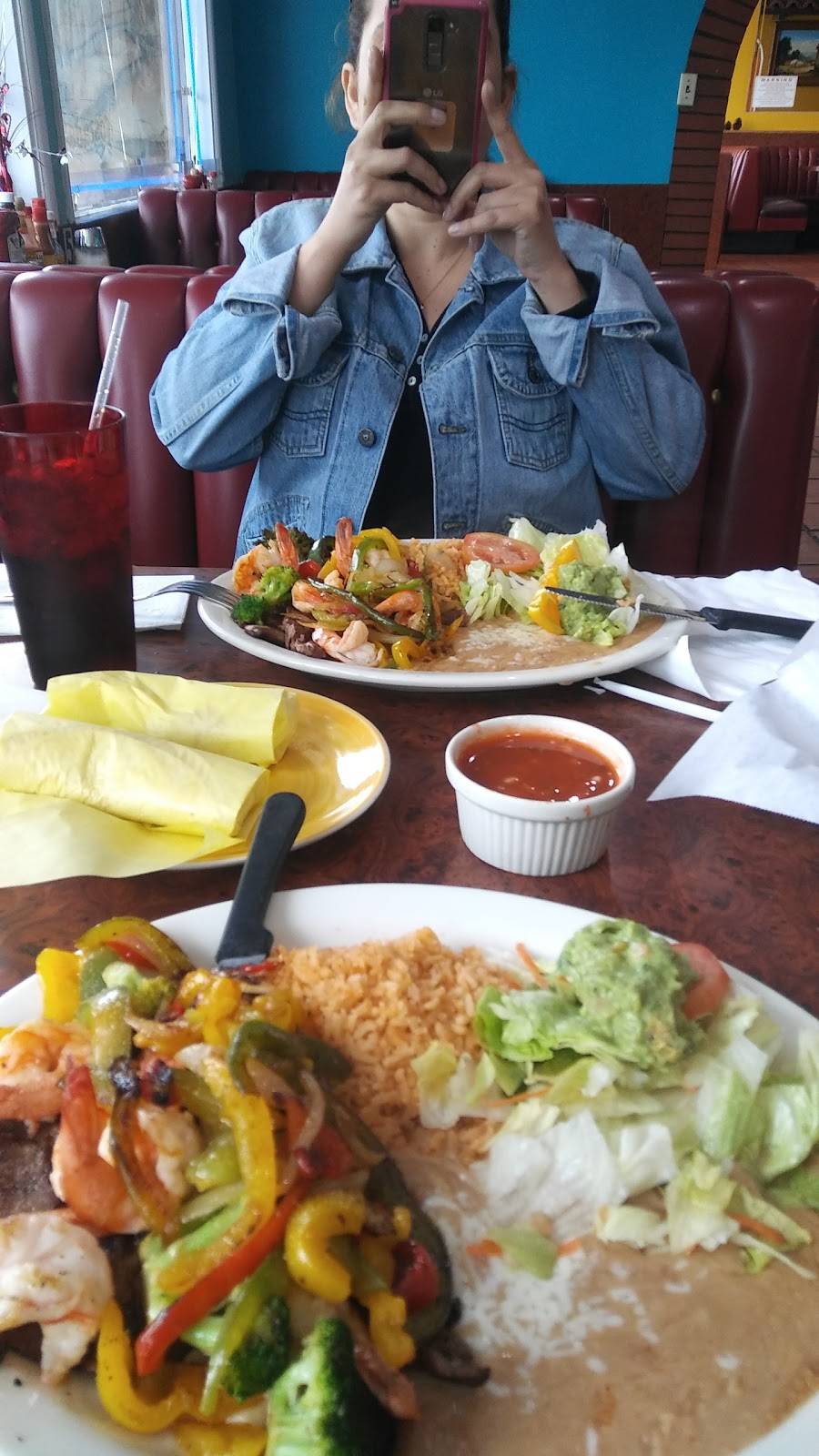 Tacos Y Mariscos La Fuente | restaurant | 9452 Artesia Blvd, Bellflower, CA 90706, USA | 7148262778 OR +1 714-826-2778