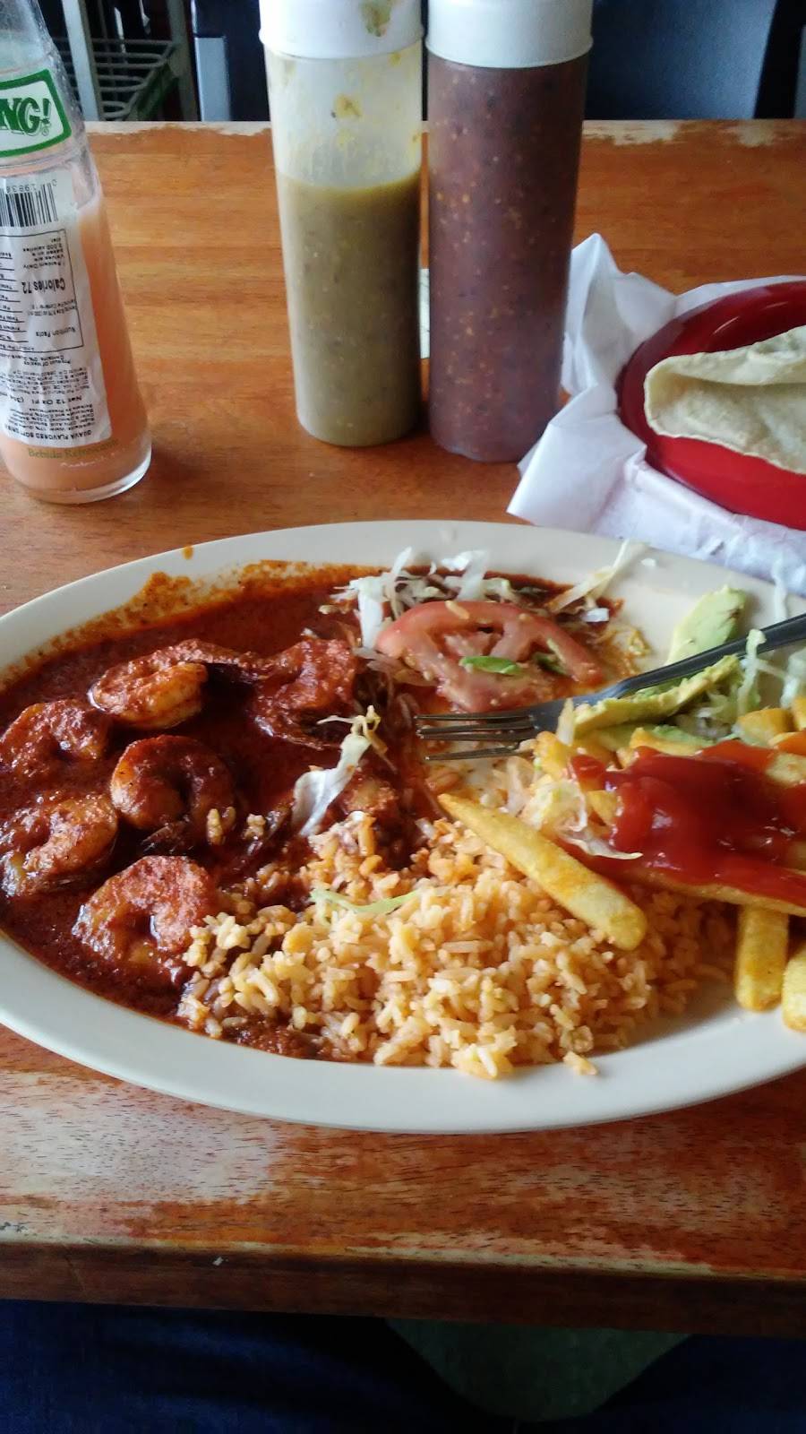 Tortas Y Tacos Michoacan | restaurant | 1714 E Irving Blvd, Irving, TX 75060, USA | 9724383020 OR +1 972-438-3020