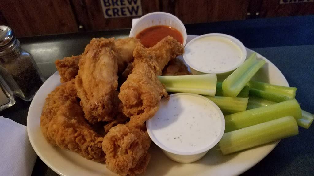 McGinns | restaurant | 5901 W Bluemound Rd, Milwaukee, WI 53213, USA | 4144757546 OR +1 414-475-7546