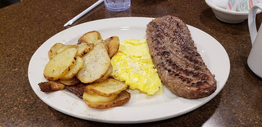 Eatn Park | restaurant | 380 Freeport St, New Kensington, PA 15068, USA | 7243353361 OR +1 724-335-3361