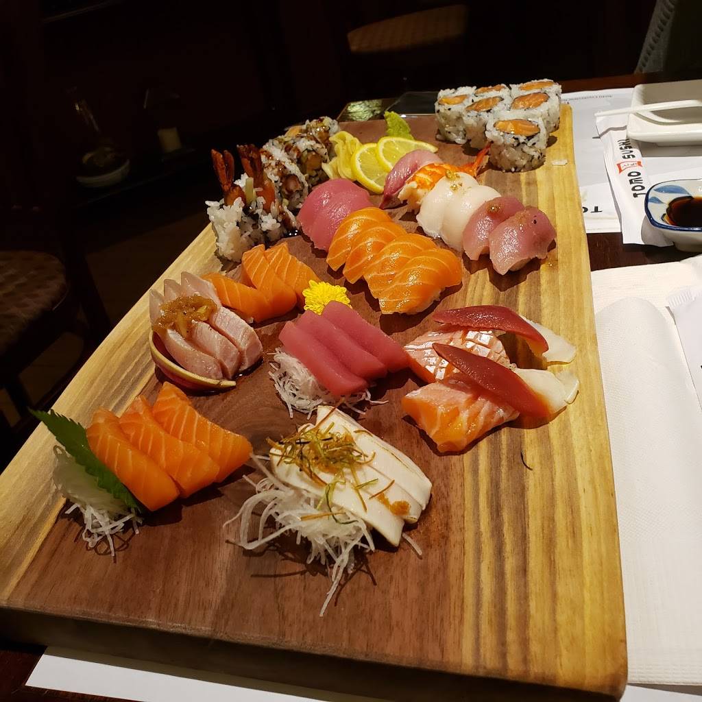 Tomo Sushi | restaurant | 4040 Creditview Rd, Mississauga, ON L5C 3Y8, Canada | 9053069060 OR +1 905-306-9060