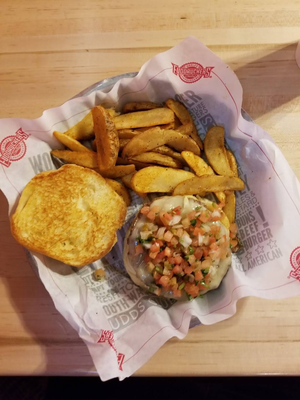 Fuddruckers | restaurant | 221 N San Fernando Blvd, Burbank, CA 91502, USA | 8188484856 OR +1 818-848-4856