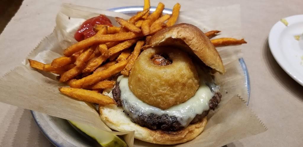 Oak and Embers Tavern Hudson | restaurant | 7774 Darrow Rd, Hudson, OH 44236, USA | 2346021056 OR +1 234-602-1056