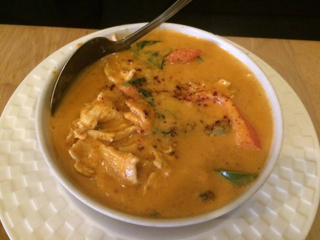 Thai Recipe Restaurant | restaurant | 2609 S McClellan St, Seattle, WA 98144, USA | 2067236165 OR +1 206-723-6165