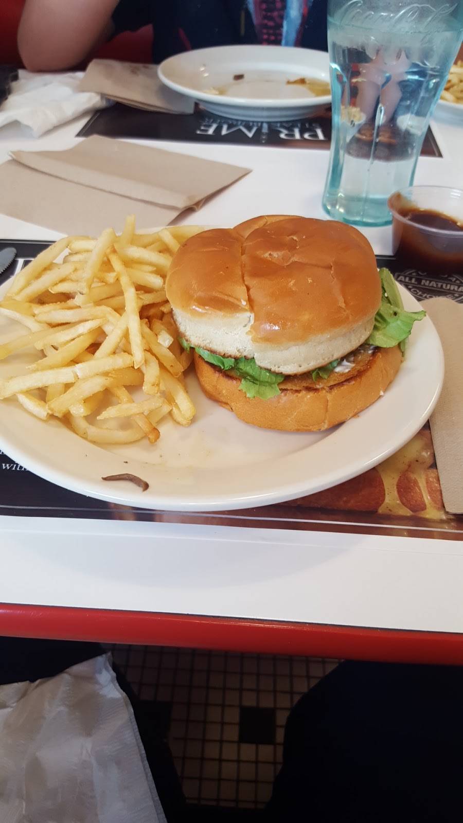 Steak n Shake | restaurant | 20091 South La Grange Road, Frankfort, IL 60423, USA | 8158069564 OR +1 815-806-9564