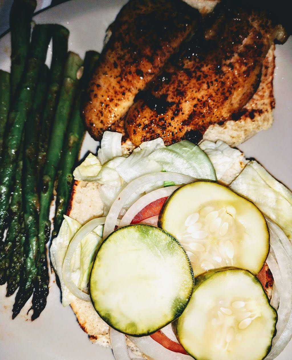 Ice House Pub | restaurant | 408 Tamiami Trail #111, Punta Gorda, FL 33950, USA | 9415750866 OR +1 941-575-0866