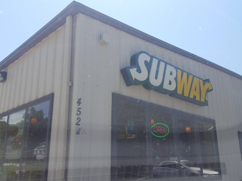Subway Restaurants | restaurant | 452 E Fitzgerald Hwy 50, Gerald, MO 63037, USA | 5737647829 OR +1 573-764-7829