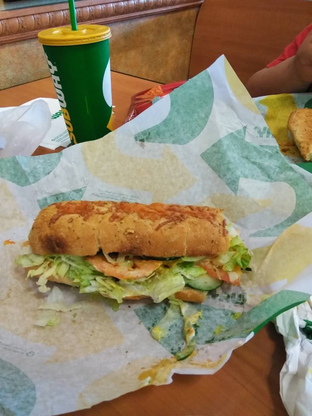 Subway Restaurants | restaurant | 13127 Veterans Memorial Dr, Houston, TX 77014, USA | 2815376960 OR +1 281-537-6960