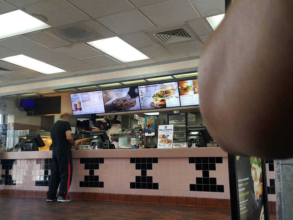 McDonalds | cafe | 799 N Lake St, Pasadena, CA 91104, USA | 6267940351 OR +1 626-794-0351