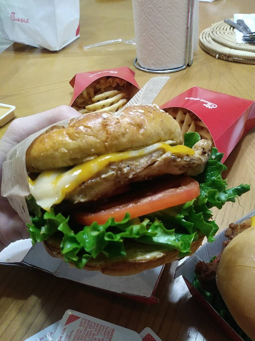 Chick-fil-A | restaurant | 644 US-27, Clermont, FL 34714, USA | 3522432909 OR +1 352-243-2909