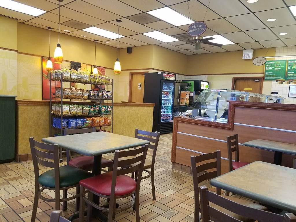 Subway | restaurant | 17390 Preston Rd, Dallas, TX 75252, USA | 9729315667 OR +1 972-931-5667