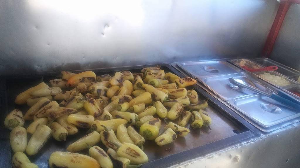 Los Ponchos Hot Dogs | restaurant | 1901 E Fort Lowell Rd, Tucson, AZ 85719, USA | 5203366805 OR +1 520-336-6805