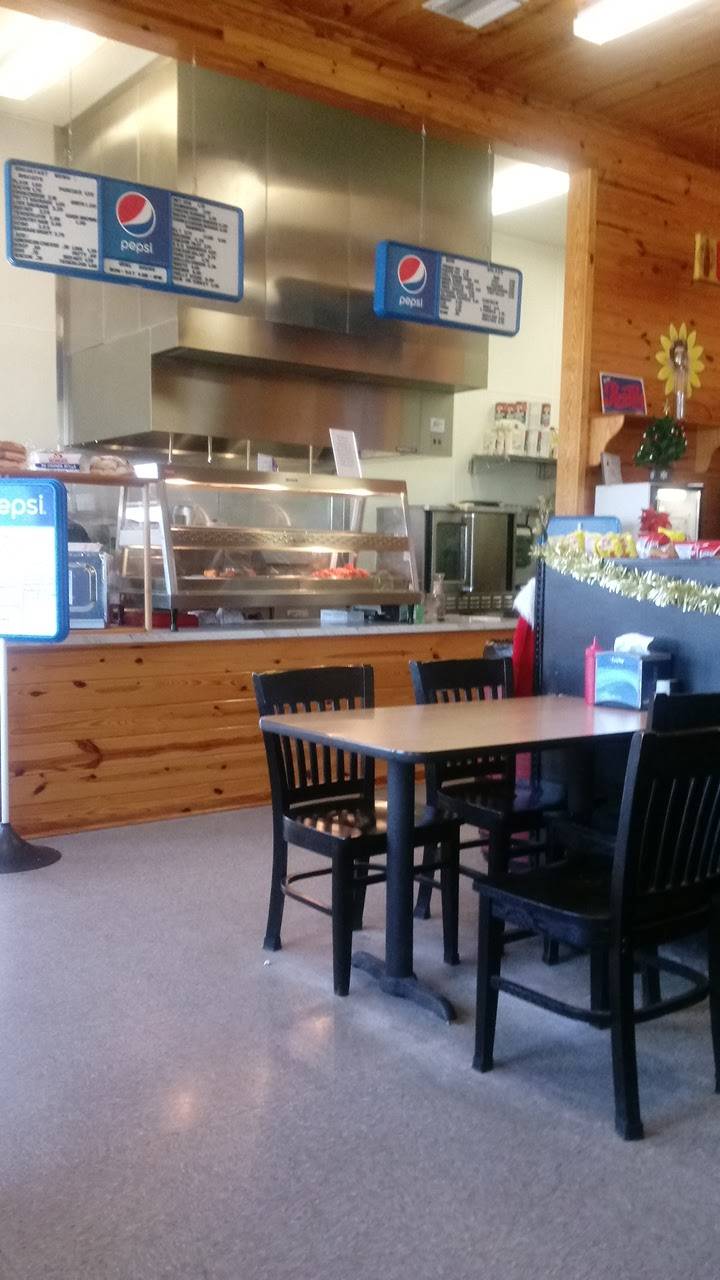 County Line Grocery & Grill | restaurant | 2981 Pilot-Riley Rd, Zebulon, NC 27597, USA | 9192690024 OR +1 919-269-0024