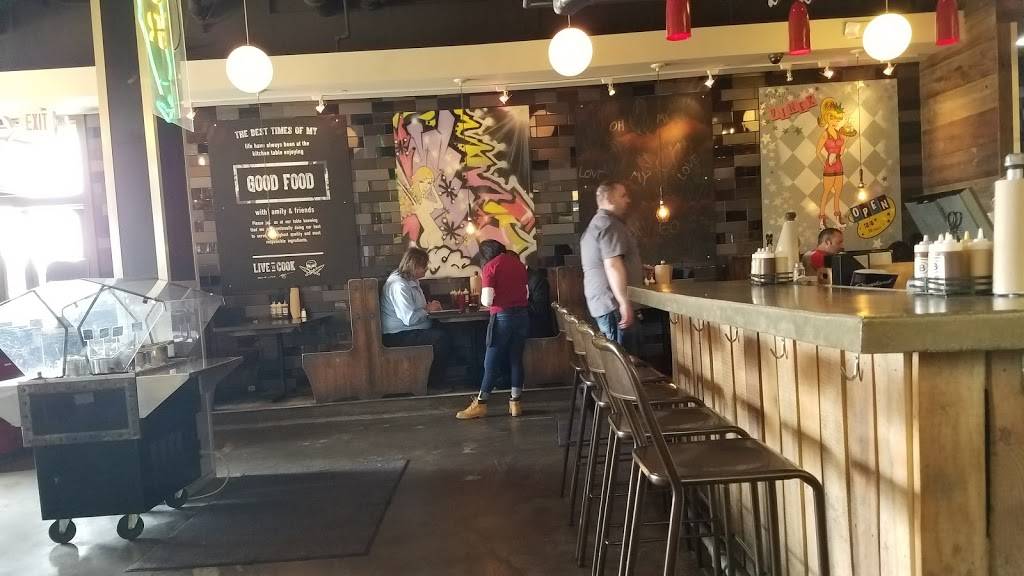 B Spot Burgers - Eton | restaurant | 28699 Chagrin Blvd, Woodmere, OH 44122, USA | 2162925567 OR +1 216-292-5567