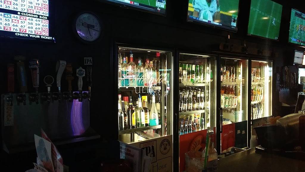 Big Red Restaurant & Sports Bar/Big Red Keno | restaurant | 8100 Cass St, Omaha, NE 68114, USA | 4023909495 OR +1 402-390-9495