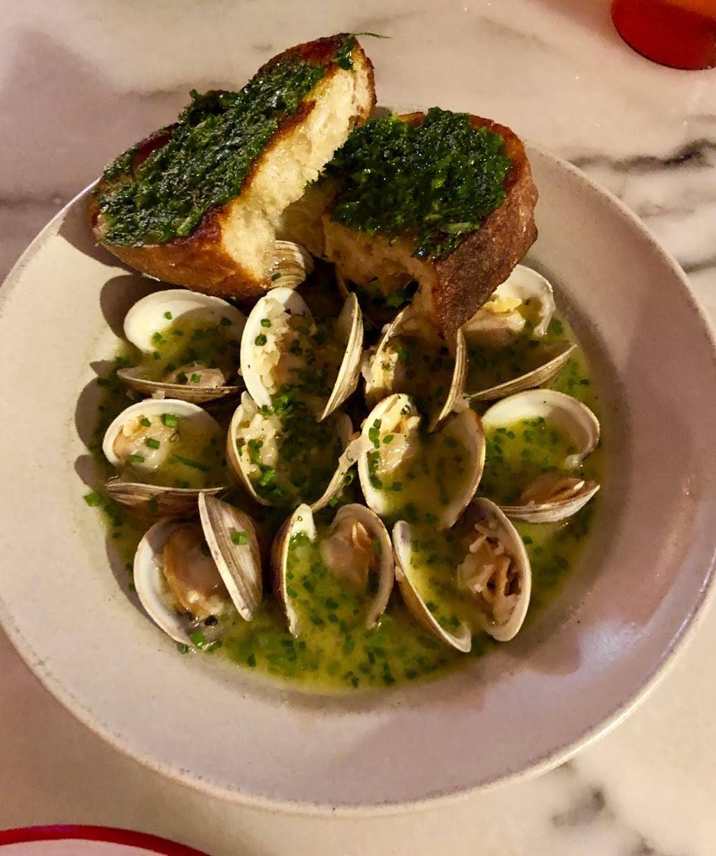 Trois Familia | restaurant | 3510 Sunset Blvd, Los Angeles, CA 90026, USA | 3237257800 OR +1 323-725-7800